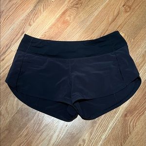 Lululemon speed up shorts 2.5” size 4